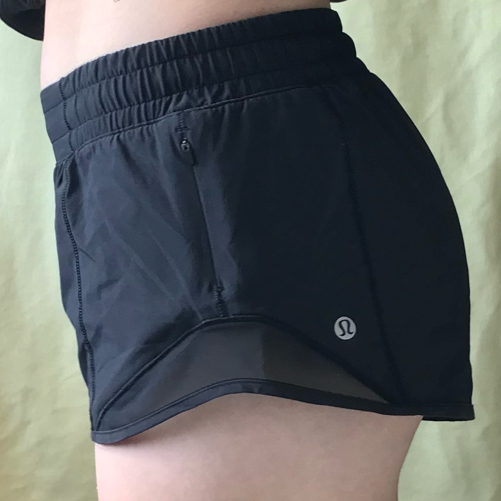 Lululemon Hotty Hot Short II
